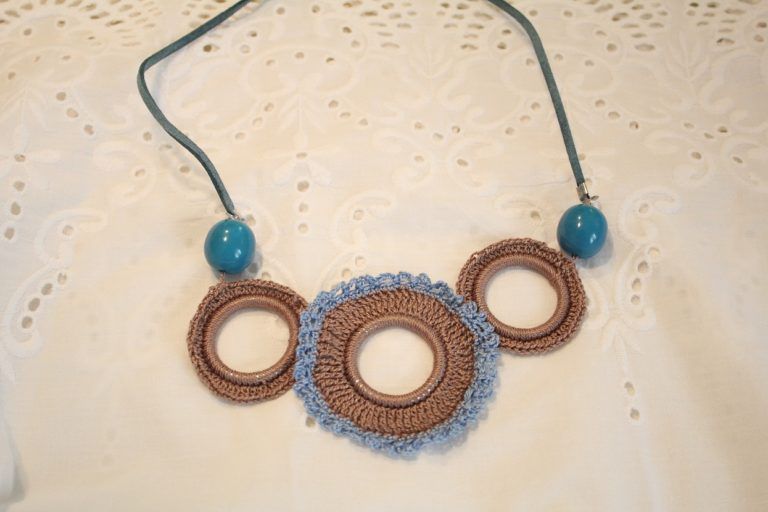 IMG 0764 768x512 - תכשיטים סרוגים