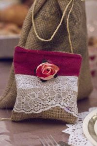 IMG 5774 200x300 - איך מכינים כרית ריחנית בחמש דקות?