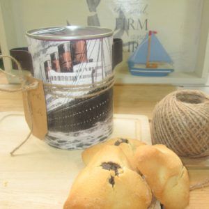 IMG 0292 300x300 - קופסאות מעוצבות למשלוחי מנות