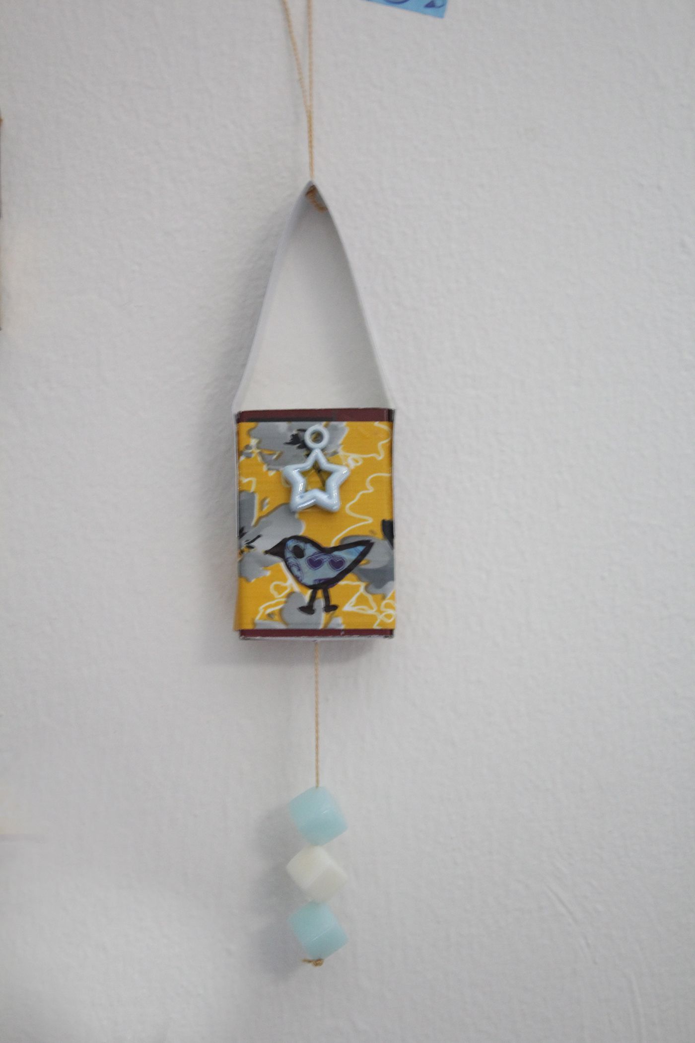 IMG 3874 - יצירת שובך יונים מקופסת גפרורים