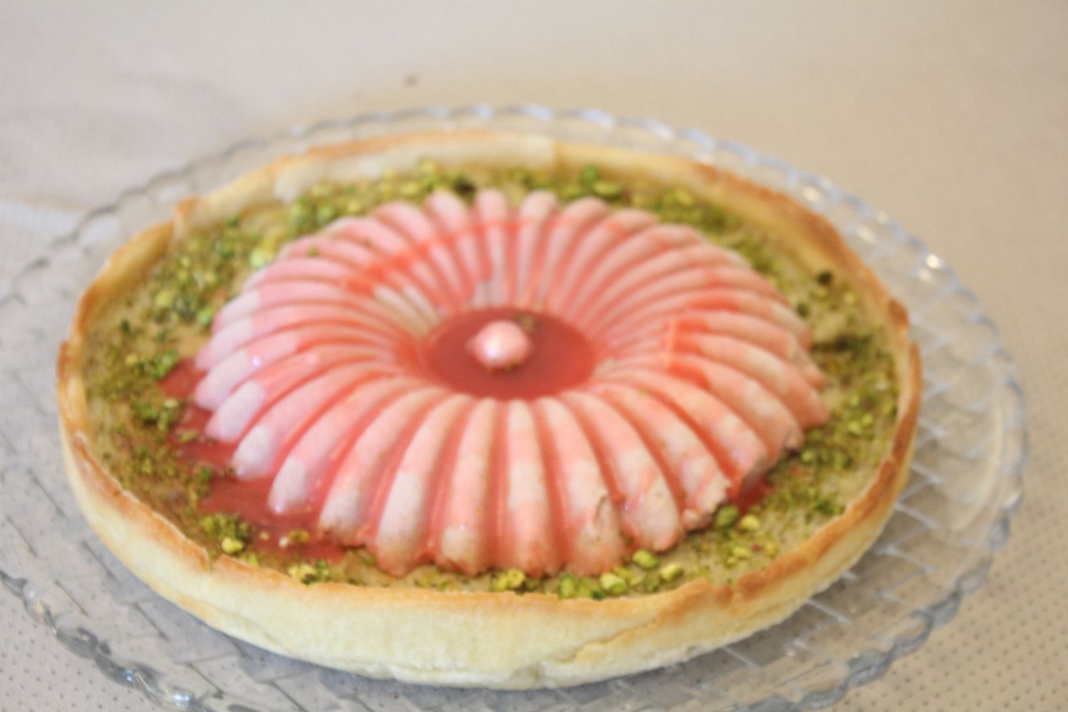 IMG 3904 - טרטלת תותים על מצע פסטוק