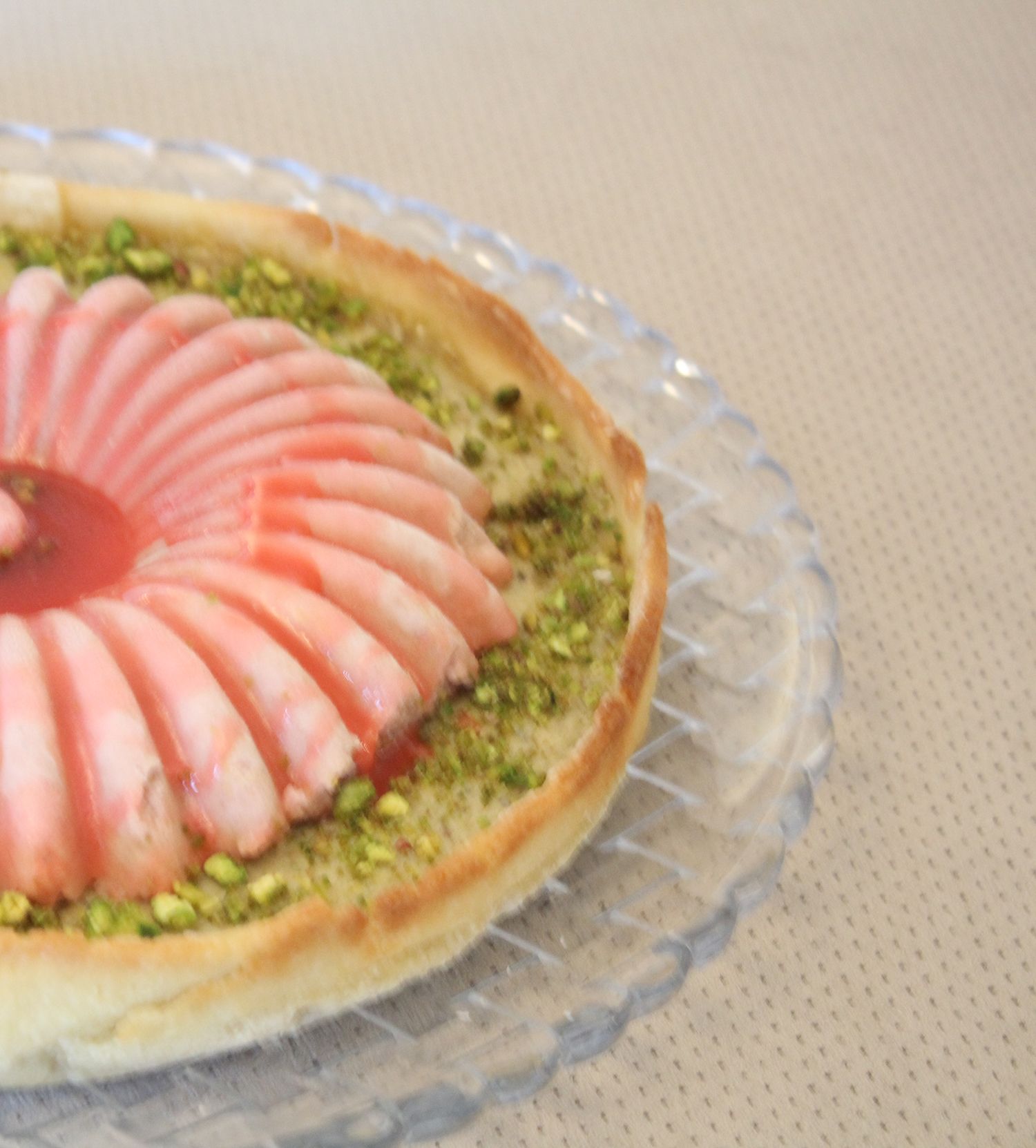 IMG 3905 - טרטלת תותים על מצע פסטוק