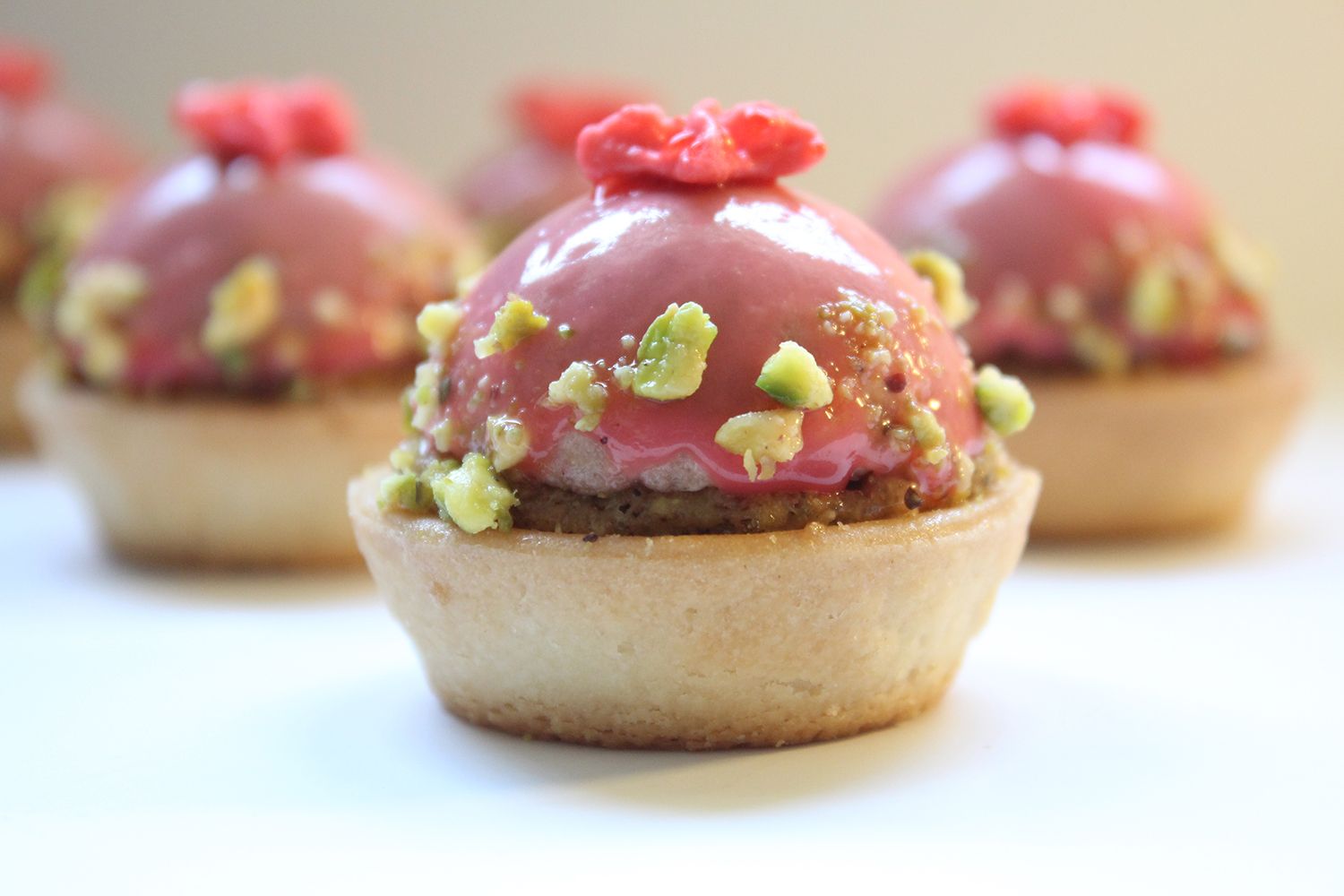 IMG 4052 - טרטלת תותים על מצע פסטוק