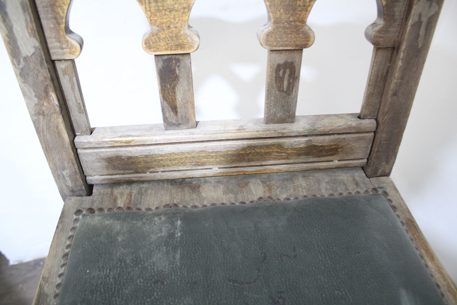 IMG 4856 - שיפוץ כסאות בר ישנים