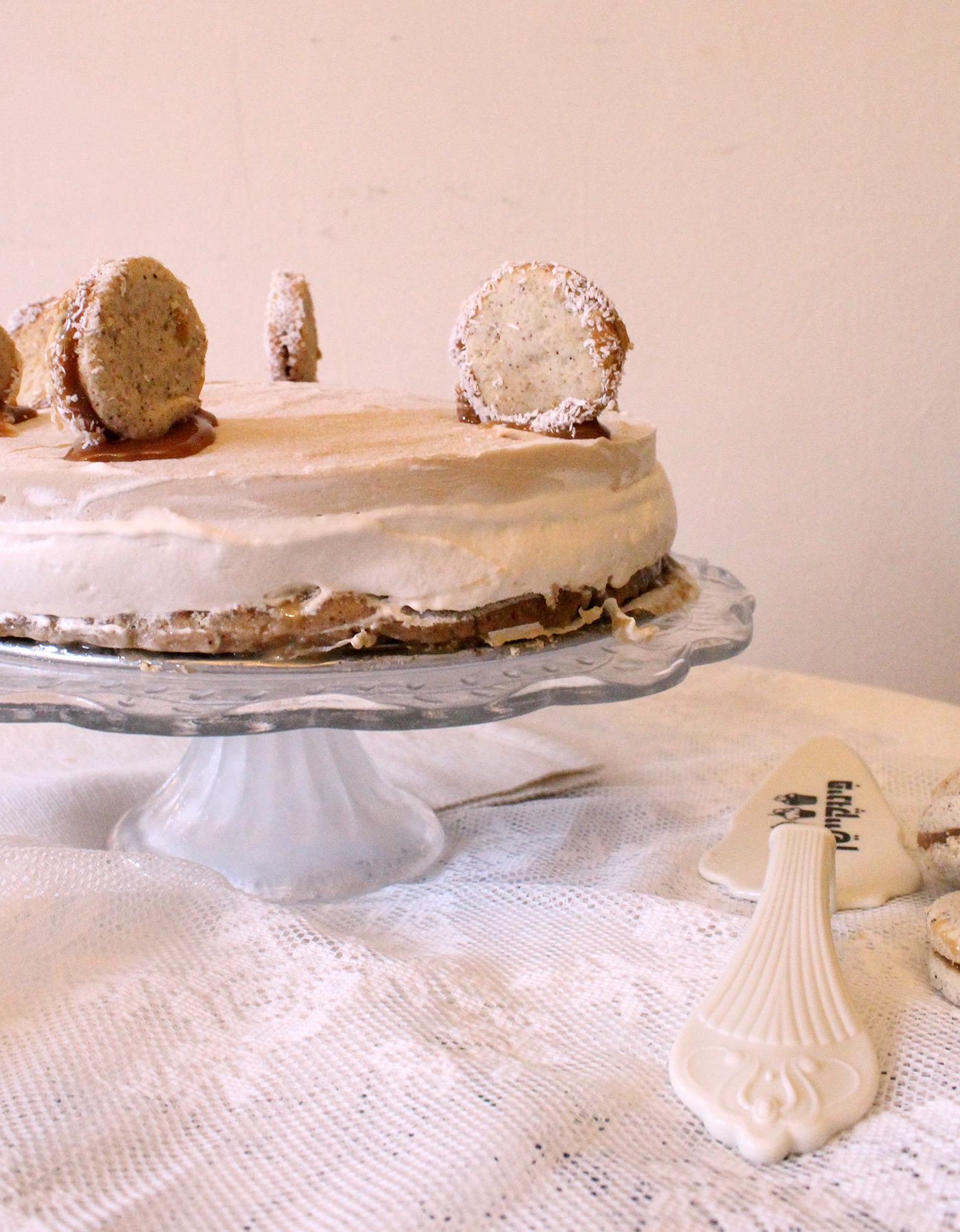 IMG 7778 - &nbsp;עוגת מוס על בסיס אלפחורס