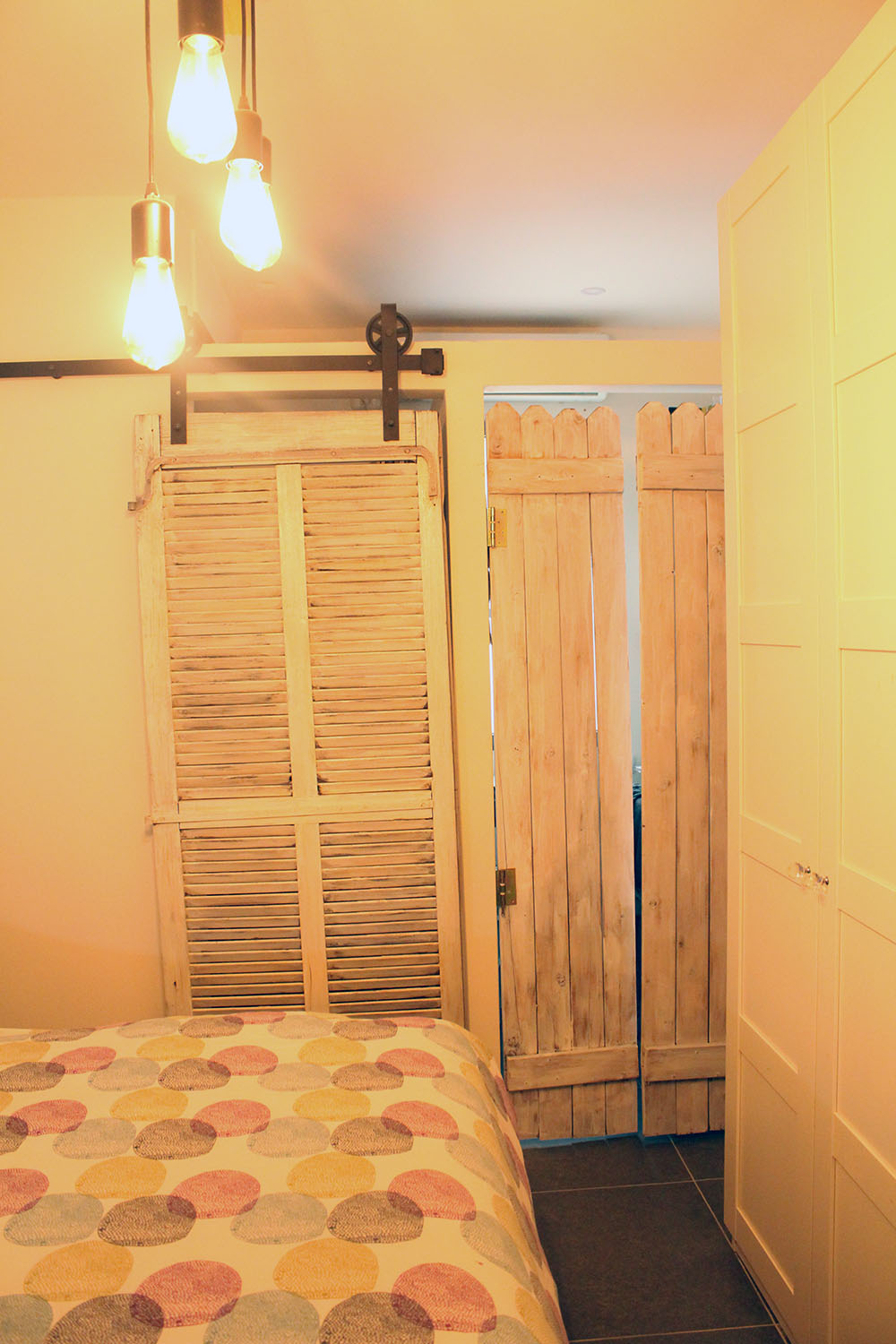 IMG 1988 - דלת מקורית